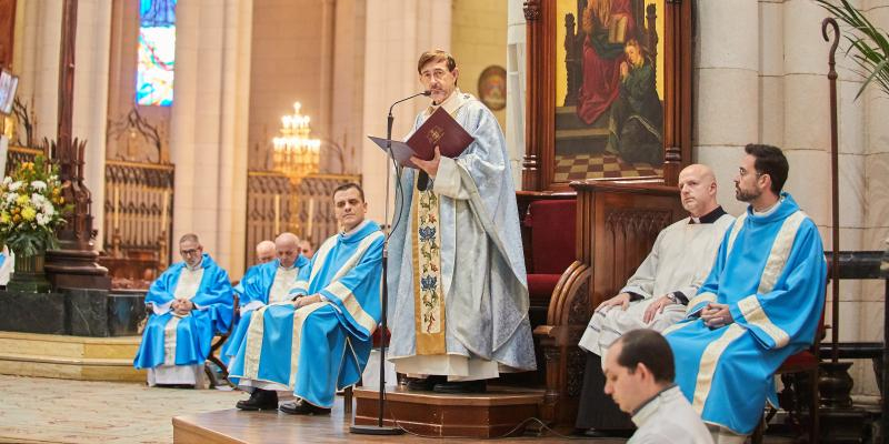 Solemnidad de la Inmaculada: el cardenal José Cobo preside una misa en la catedral de la Almudena