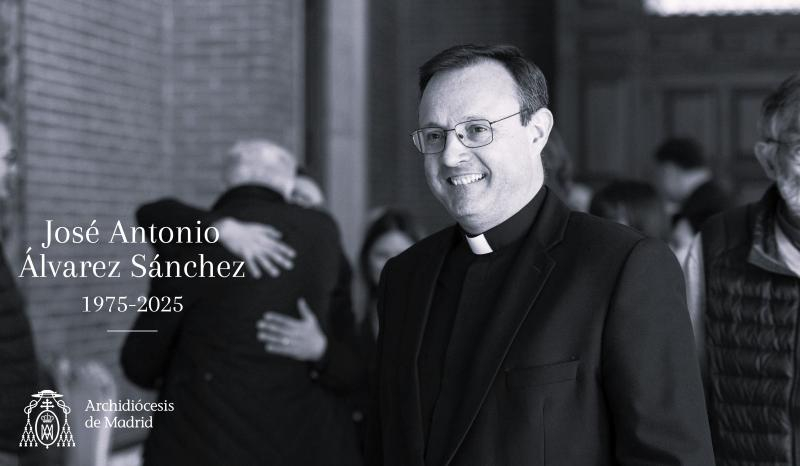 Misa funeral por el eterno descanso de Monseñor José Antonio Álvarez en la catedral de la Almudena