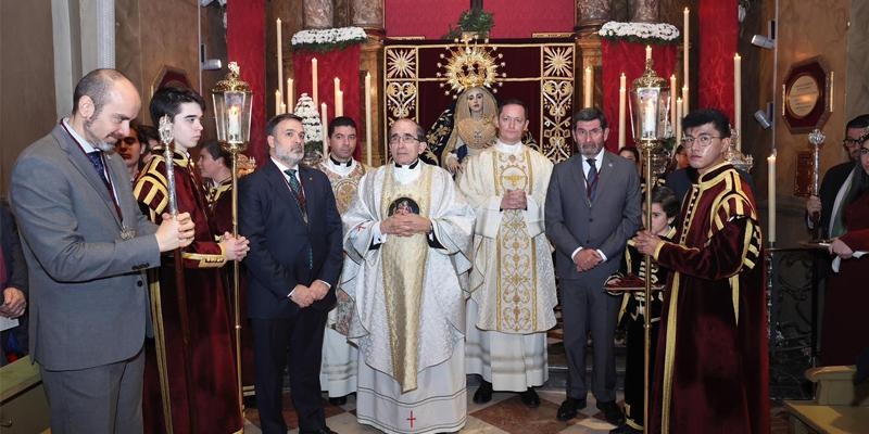 Los Estudiantes celebra la Función Principal del Instituto y el pregón de la Semana Santa, a cargo de Juan Ramón García-Morato