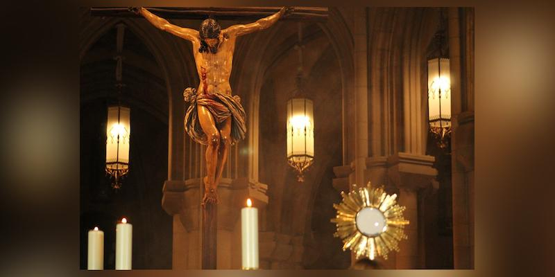 La catedral acoge la vigilia de oración con jóvenes del primer viernes de julio