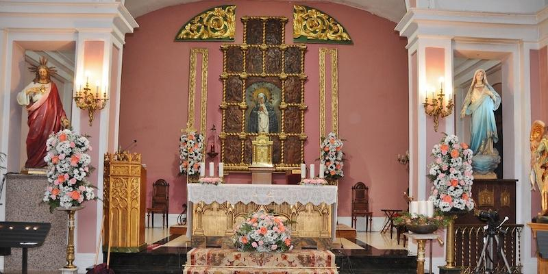 El padre Elías Royón dirige en San Rafael Arcángel un encuentro con la vida consagrada y otras realidades eclesiales