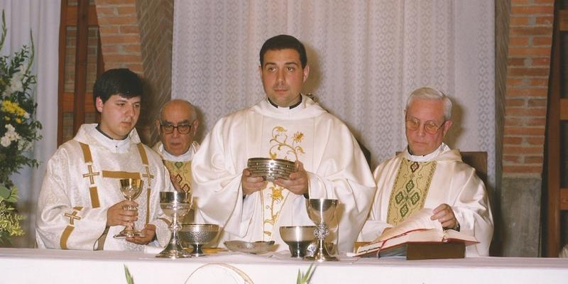 Carlos Nerón, en sus bodas de plata sacerdotales: «A un joven que quiere plantearse la vocación le diría que no tenga miedo»