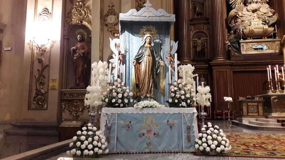 Triduo en honor a la Virgen Milagrosa en la colegiata de San Isidro