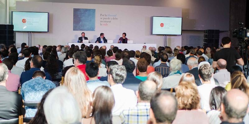 Monseñor Aguirre en EncuentroMadrid: «Nos pueden quitar todo menos la esperanza»