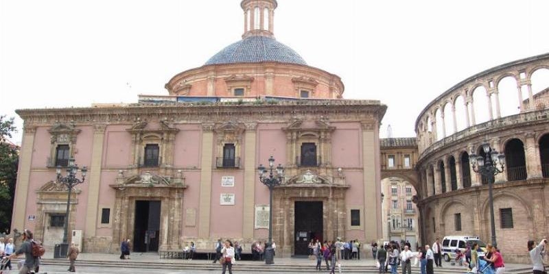 El cardenal Cañizares rezará un solemne Rosario este sábado en la Basílica «por la Iglesia» ante la petición del Papa Francisco