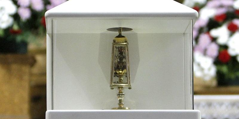 El monasterio de la Encarnación presenta la reliquia de san Pantaleón para la veneración popular en su festividad litúrgica