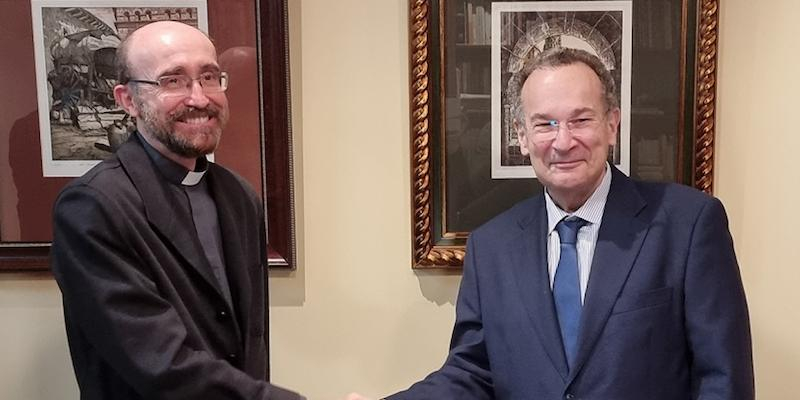 UNIR y la Universidad San Dámaso firman un convenio para impartir un Título en Estudios Bíblicos