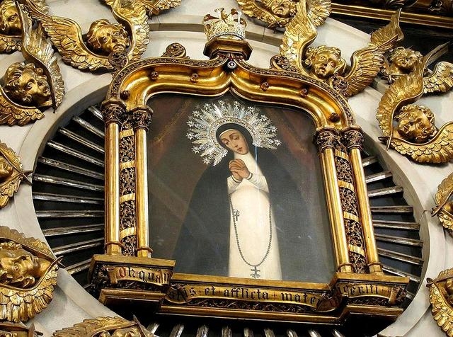 La parroquia La Paloma conmemora a su patrona con un amplio programa de actos