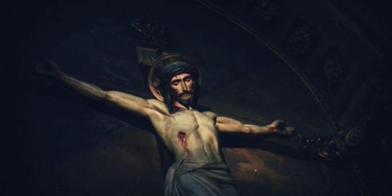 Nuestra Señora Reina del Cielo recuerda a los Santos Lugares en el Viernes Santo