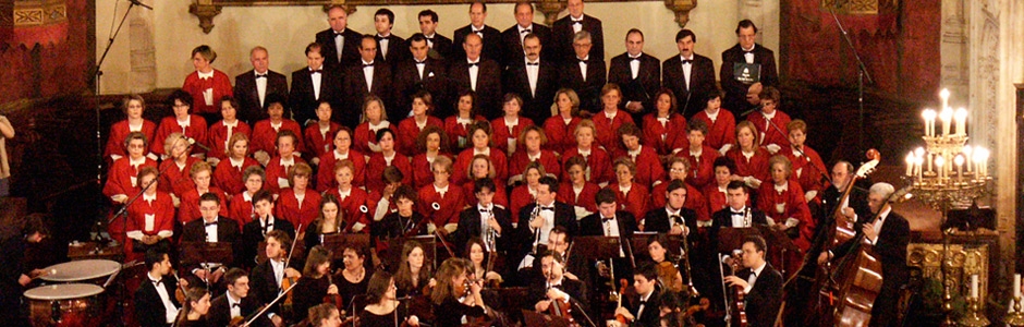 El Coro de San Jerónimo el Real canta en la parroquia de los Jerónimos