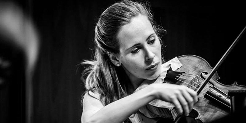 Isabel Juárez ofrece un concierto en la iglesia parroquial de Navalafuente