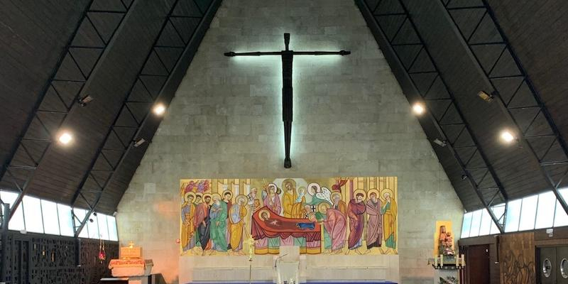 El arzobispo de Madrid preside una Misa con sacramento de la Confirmación en Nuestra Señora del Tránsito