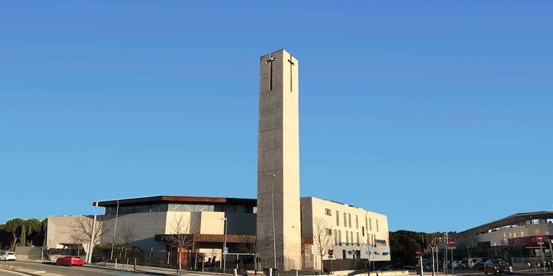 Santo Tomás Moro de Majadahonda celebra una Misa solemne en honor a su titular