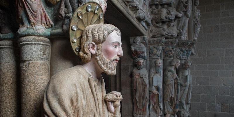 Santa María la Blanca de Montecarmelo peregrina a Santiago de Compostela con familias y adolescentes