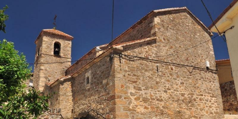 Una romería inaugura en Robregordo las fiestas patronales en honor a la Asunción de Nuestra Señora, san Roque y san Roquito