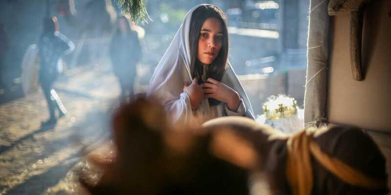 “Anunciamos la esperanza” en la Parroquia Nuestra Señora del Carmen de los Negrales, con el Belén Viviente Solidario a beneficio de los damnificados por la DANA de Valencia