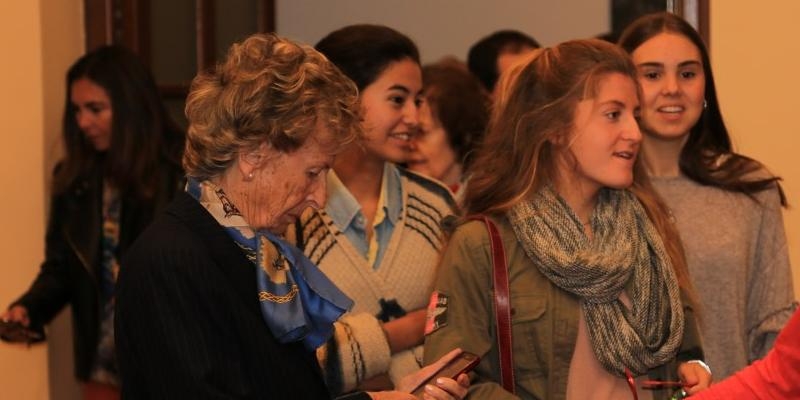 José Luis Bravo habla sobre 'María y la Iglesia en el Concilio Vaticano II' en el curso anual de catequesis