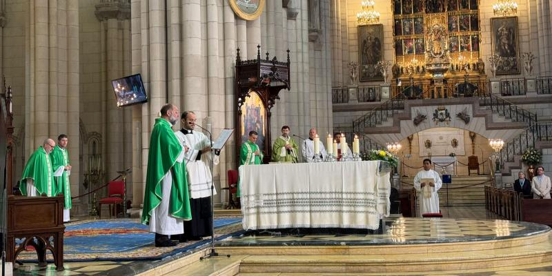 El cardenal José Cobo, en el DOMUND, recuerda que los misioneros «son los mejores embajadores de Dios en nuestro mundo»: «Son una joya preciosa»