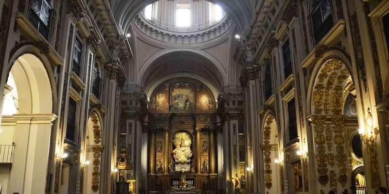 La colegiata de San Isidro acoge la vigilia diocesana de oración por la paz de la Vicaría III