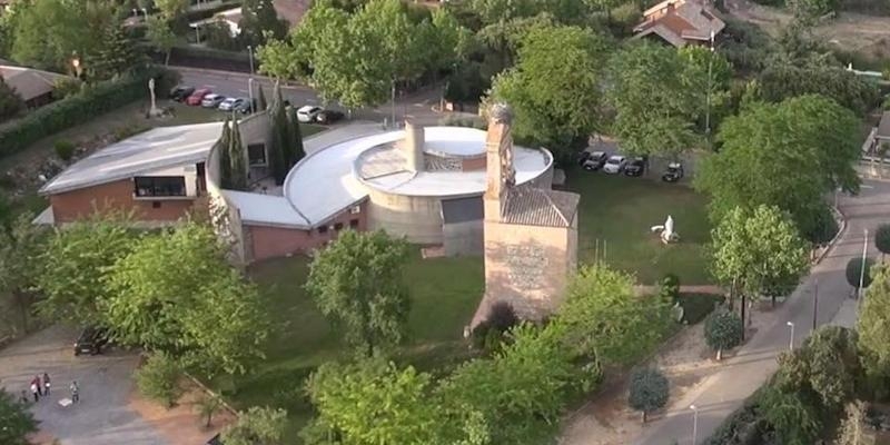 El vicario episcopal de la I presenta al párroco de Nuestra Señora de Fuente del Fresno