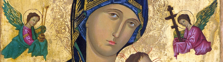 Miembros del SAMUR sacan en procesión un icono de Nuestra Señora del Perpetuo Socorro en su fiesta titular