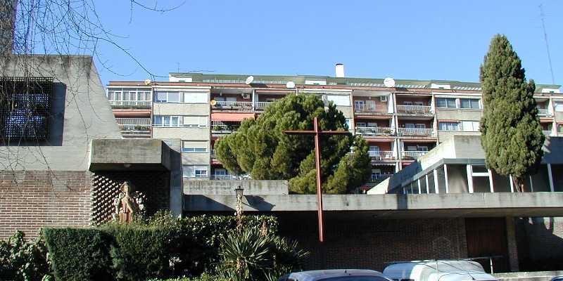 Monseñor Martínez Camino ordena diácono a un religioso asuncionista en Nuestra Señora Reina del Cielo