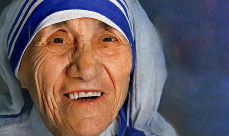 El postulador de la Madre Teresa ofrece una conferencia en el salón de actos de 'Alfa y Omega'