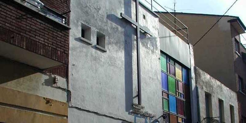 El padre Ángel Camino presenta al nuevo párroco de Nuestra Señora del Encuentro