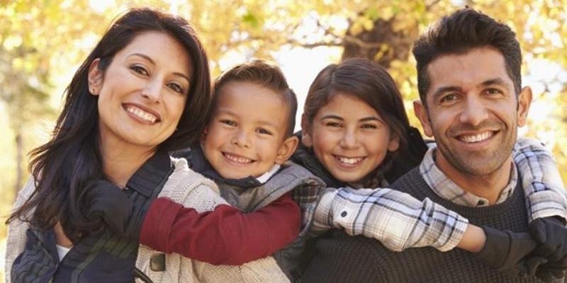 Foro de la Familia: «Aceptamos la oferta de diálogo de la ministra y le pedimos que trabaje en una Ley de Familia»