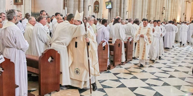 El cardenal Cobo a los sacerdotes, en la festividad de san Juan María Vianney: «Darlo todo no solo fue un sueño del inicio de la vocación, sino que es la tensión en la que la misión nos coloca»