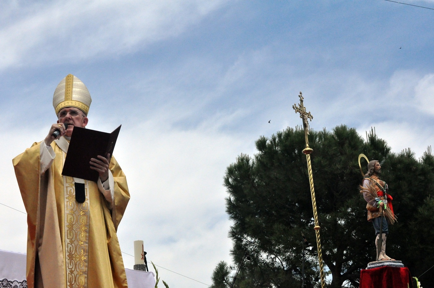 «San Isidro nos recuerda que la caridad de Cristo es lo más importante»