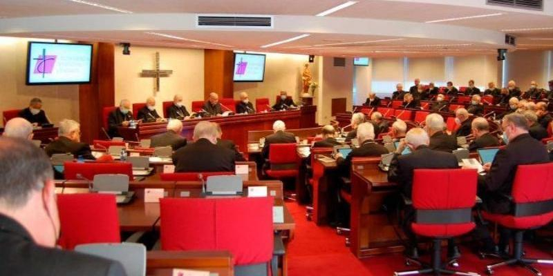 Los obispos españoles peregrinan a la colegiata en el Año Santo de san Isidro en el marco de la Plenaria de abril