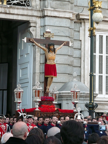 Pregón de Semana Santa de la Hermandad de los Alabarderos en la catedral de las Fuerzas Armadas