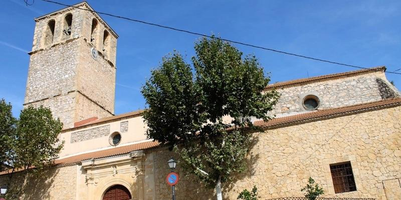 Adultos de San Agustín del Guadalix reciben la Confirmación de manos de Juan Carlos Vera