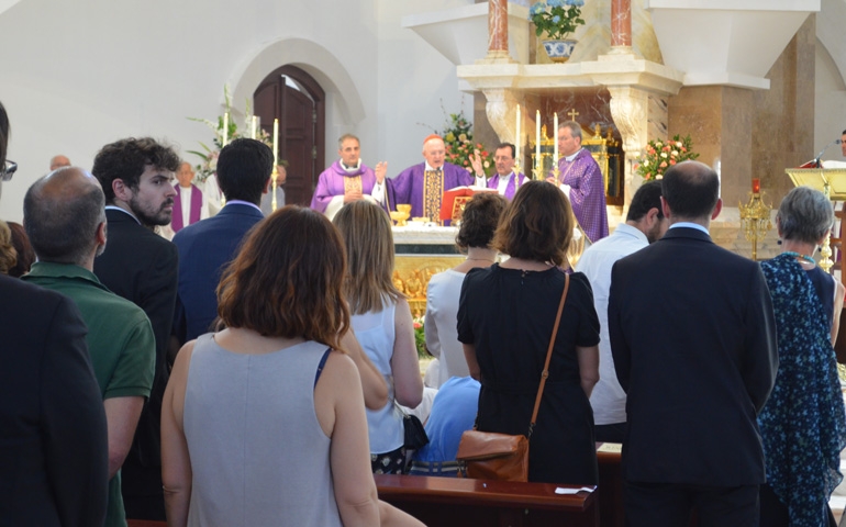 El cardenal Osoro, en el funeral por Ignacio Echeverría: «En estos duros momentos es bueno experimentar a este Dios en el que Ignacio creía»