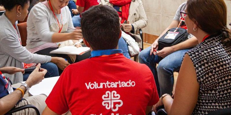 Cáritas Vicaría III realiza en Nuestra Señora de Moratalaz un encuentro de voluntariado con motivo del fin de curso