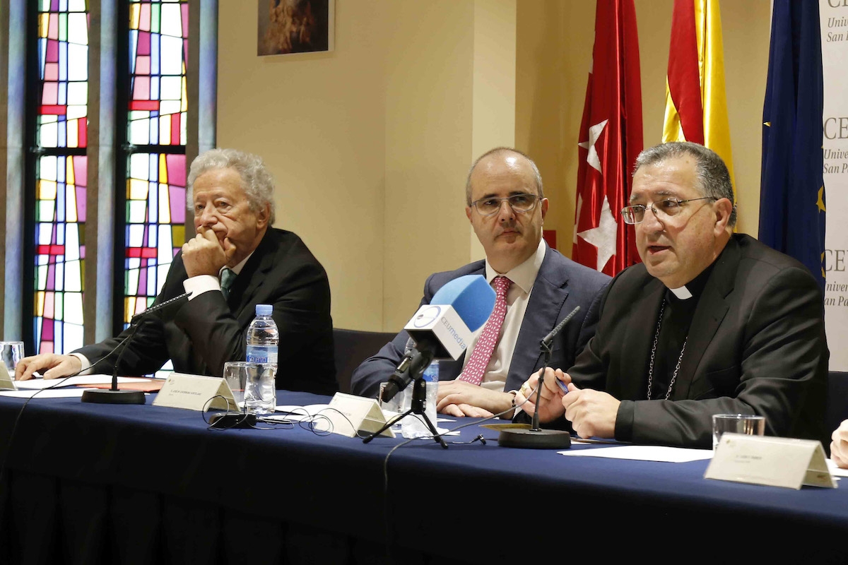 Monseñor Ginés García Beltrán inaugura en el CEU las VIII jornadas sobre 'Prensa e Iglesia en la España Contemporánea'
