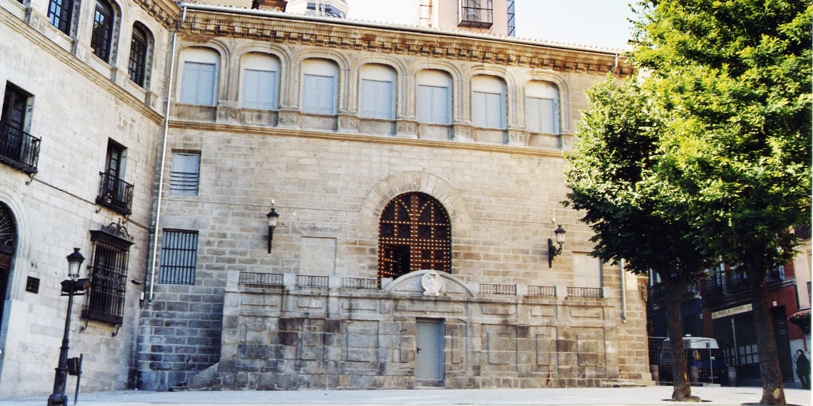 Las Hermanitas del Cordero retoman el culto con fieles en la capilla del Obispo