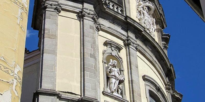 Monseñor Bernardito Auza preside en la basílica de San Miguel una solemne Eucaristía en honor al titular del templo