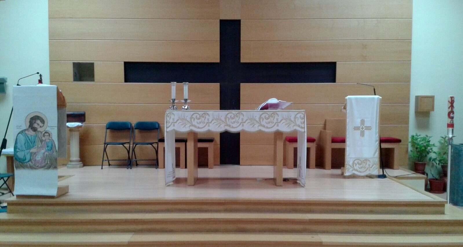 El arzobispo preside una Misa de desagravio en Colmenar Viejo