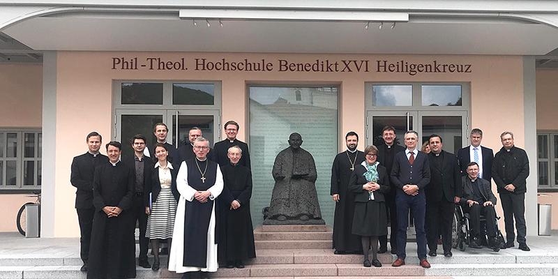 Una profesora de la UCAV, la primera de una universidad española miembro del Nuevo círculo de Discípulos Joseph Ratzinger/Benedicto XVI