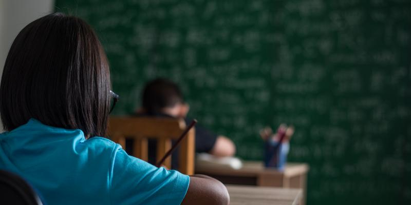 Cáritas Madrid imparte un taller formativo para detectar y prevenir el acoso escolar: «Estas conductas agresivas nacen en la escuela y se extienden en la calle y en las redes sociales»