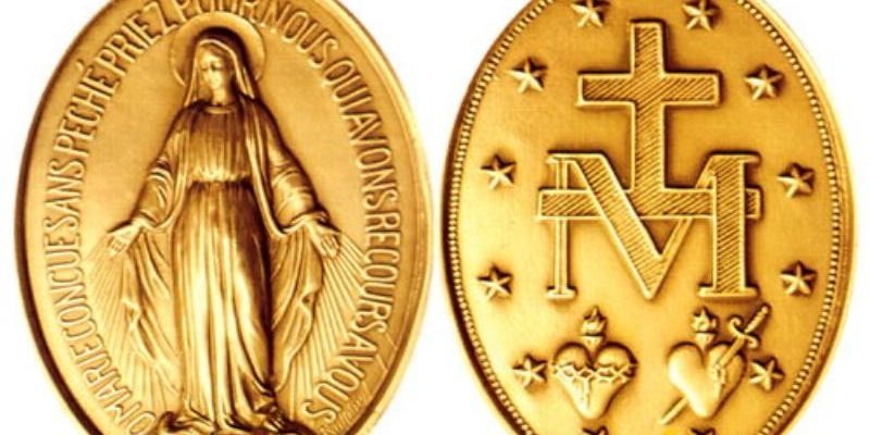 La colegiata de san Isidro acoge un triduo en honor a la Virgen Milagrosa