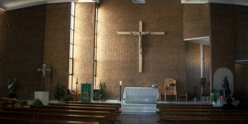 Gabriel Benedicto preside la solemne Eucaristía de toma de posesión del párroco de Virgen de los Llanos