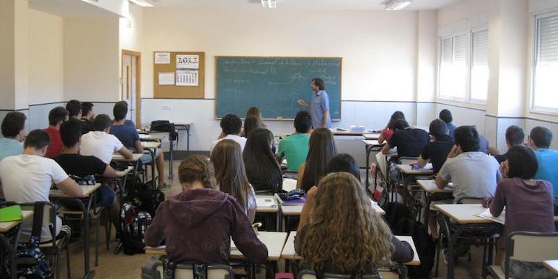 Los colegios concertados de Bachillerato exigen que continúe el diálogo sobre el pacto escolar