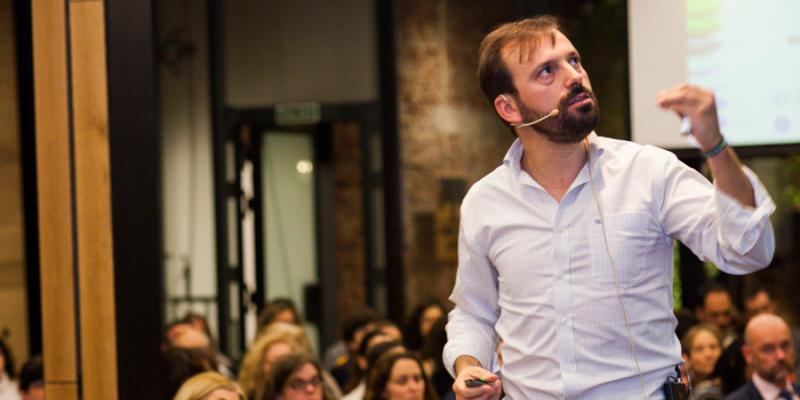 Carlos Luna, consultor de Marketing religioso, ante el próximo Encuentro de Laicos: «Para un cristiano es mejor morir evangelizando que vivir muerto por no hacerlo»