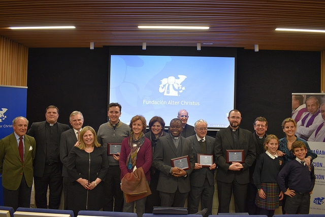 Padre Carlos Zancajo: «Lo más importante es el testimonio de vuestro encuentro con Cristo»