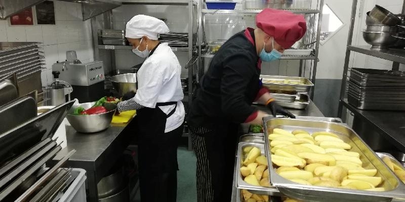 Cáritas pone sus proyectos de economía social al servicio de las necesidades de la emergencia