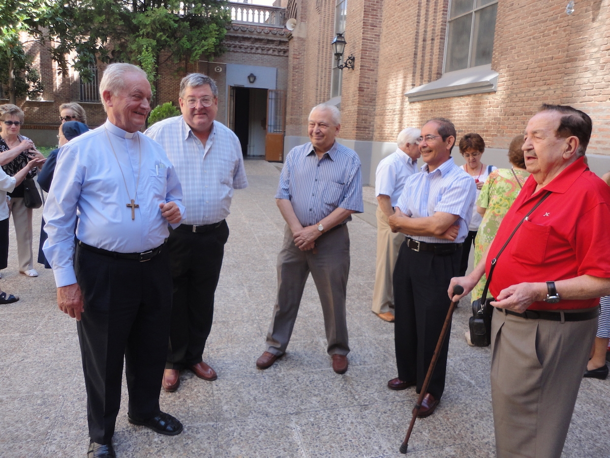 La Milagrosa celebra una Misa funeral por el padre Jesús María Lusarreta