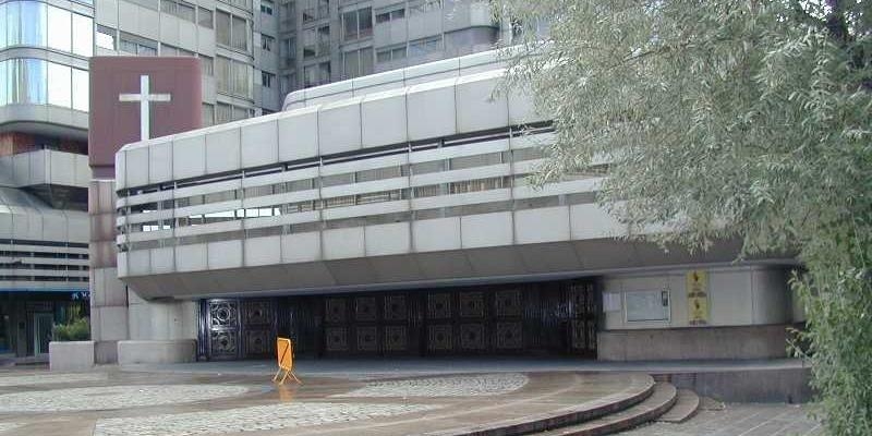 Nuestra Señora del Buen Suceso acoge la capilla ardiente de quien fuera su párroco, D. Miguel Jimeno